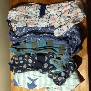 Bundle of 12-18M Zipper Jammies